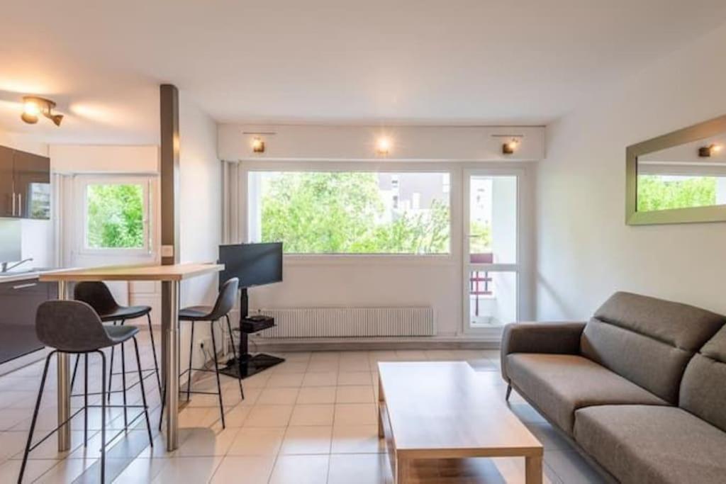 Joli Avec Balcon Proximite Appartement