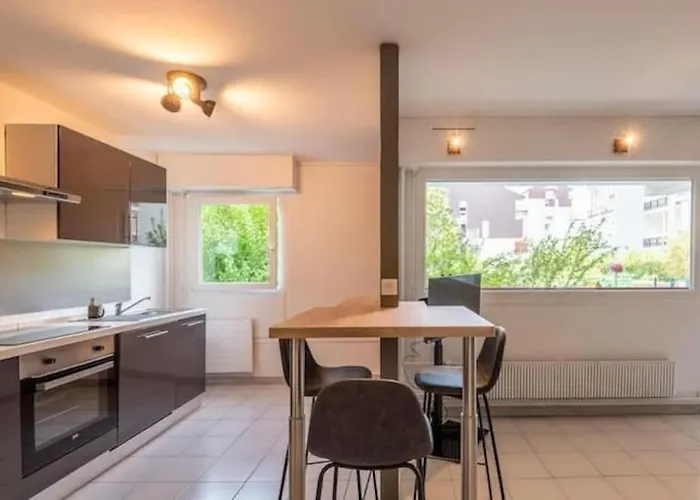 Joli Appartement Avec Balcon Proximite Lac