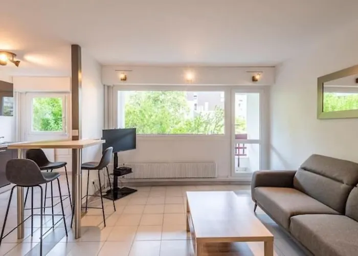 Joli Appartement Avec Balcon Proximite Lac