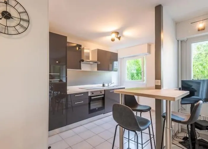 Joli Appartement Avec Balcon Proximite Lac